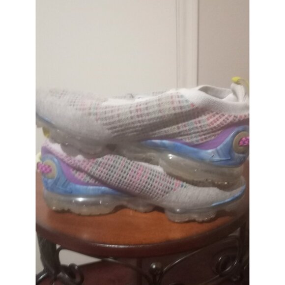 Nike Air Vapormax 2020 Flyknit Multi Color Pure Platinum Shoes Sz 7Y / Women 8.5 - Picture 11 of 15